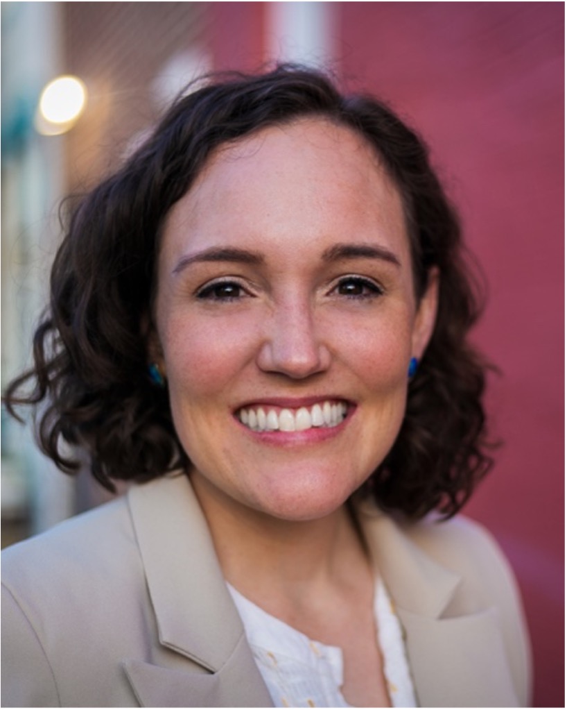 Jessica Hinshaw Headshot